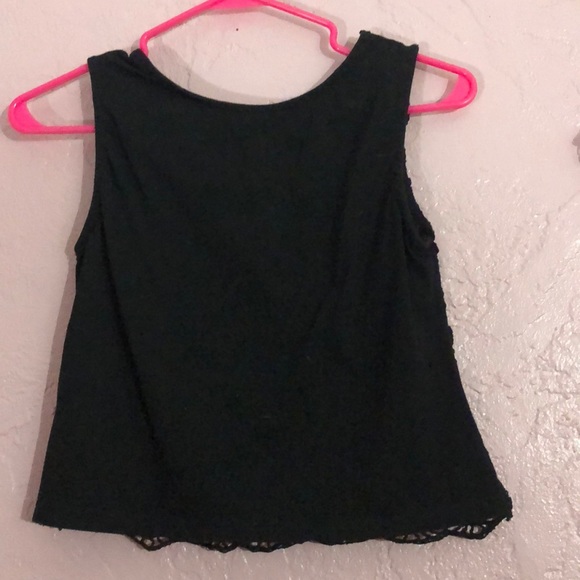 Crochet top - Picture 2 of 2